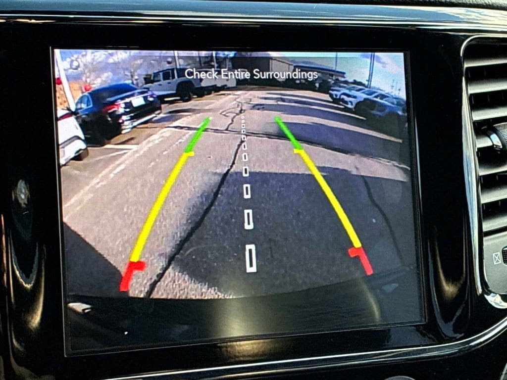 Certified 2022 Jeep Grand Cherokee Laredo X image 35