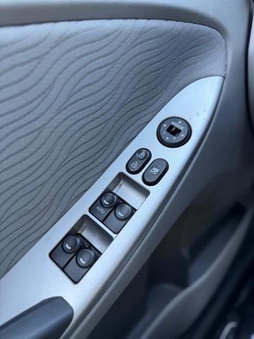 Used 2014 Hyundai Accent GLS w/ Option Group 2 image 17