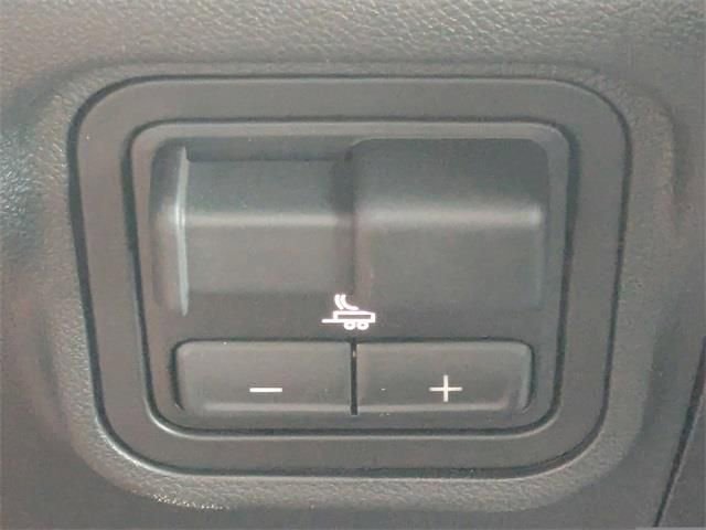 New 2026 GMC Hummer EV 4x4 Crew Cab image 28