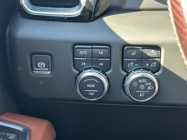 Certified 2024 GMC Sierra 3500 Denali Ultimate image 23