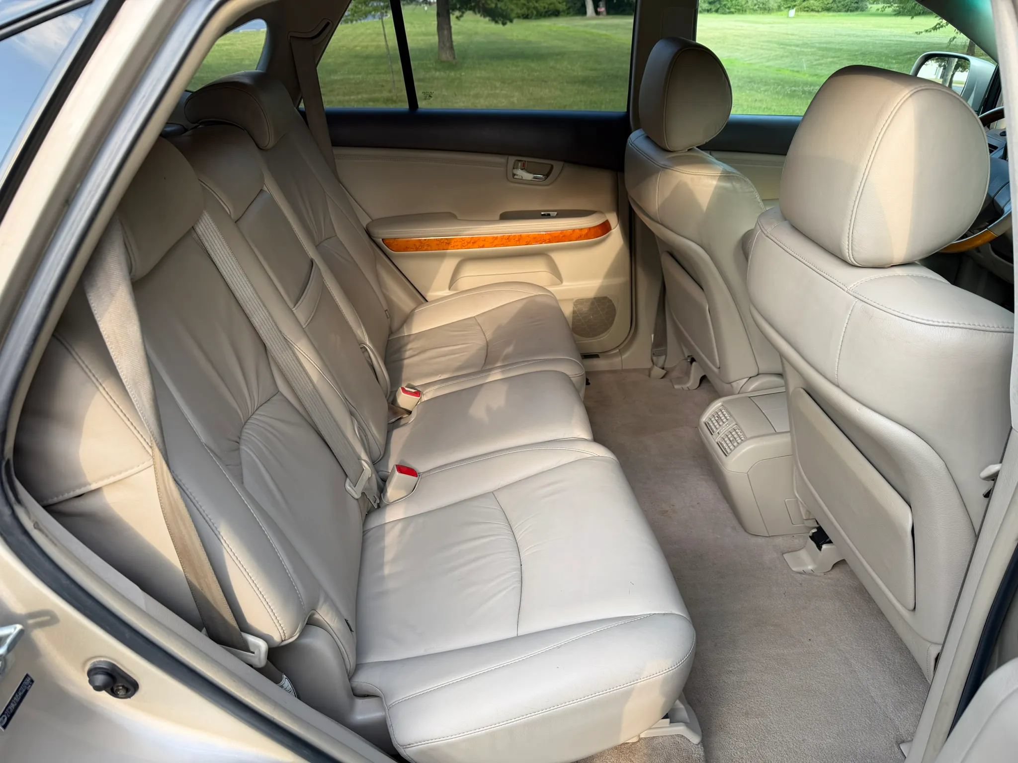 Used 2004 Lexus RX 330 AWD w/ Premium Pkg image 16