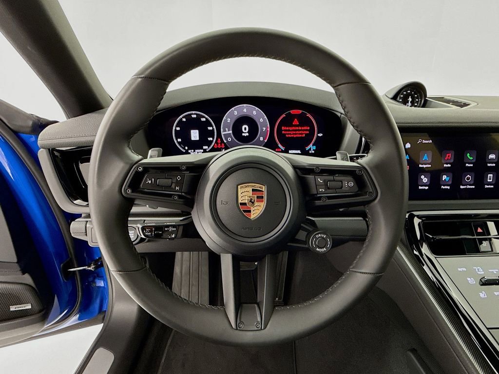 Certified 2025 Porsche Panamera image 15