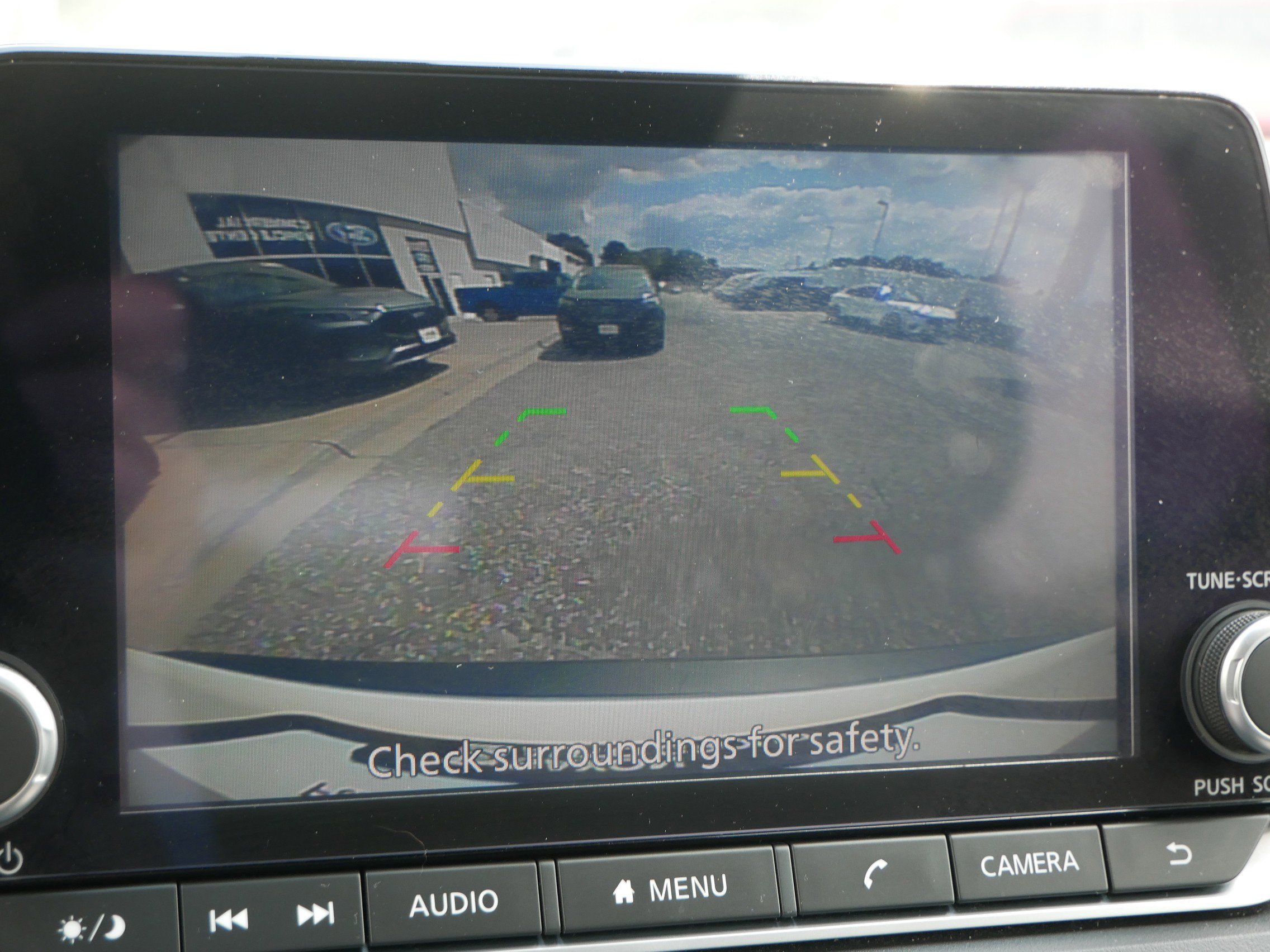 Used 2023 Nissan Rogue SV image 18