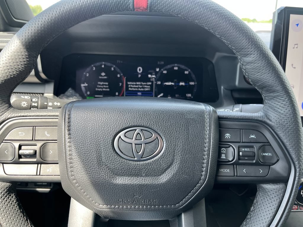 Used 2025 Toyota Tacoma TRD Pro AWD/4WD image 42
