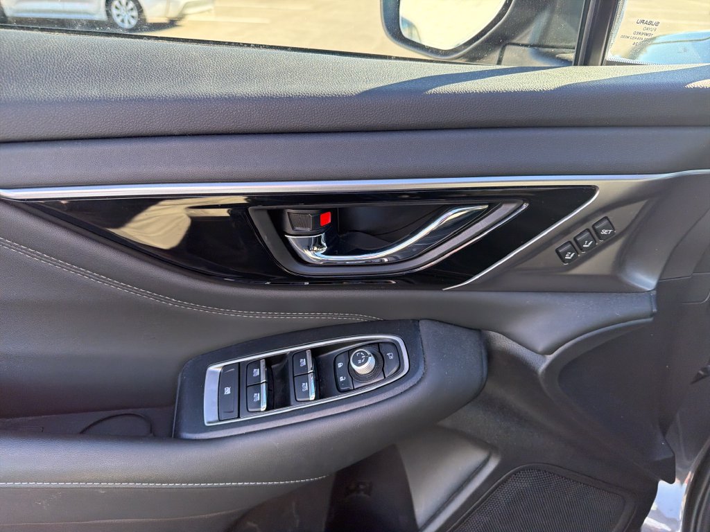 Used 2025 Subaru Outback Touring XT AWD/4WD image 22