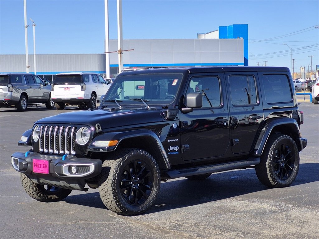 Used 2022 Jeep Wrangler Unlimited Sahara image 3
