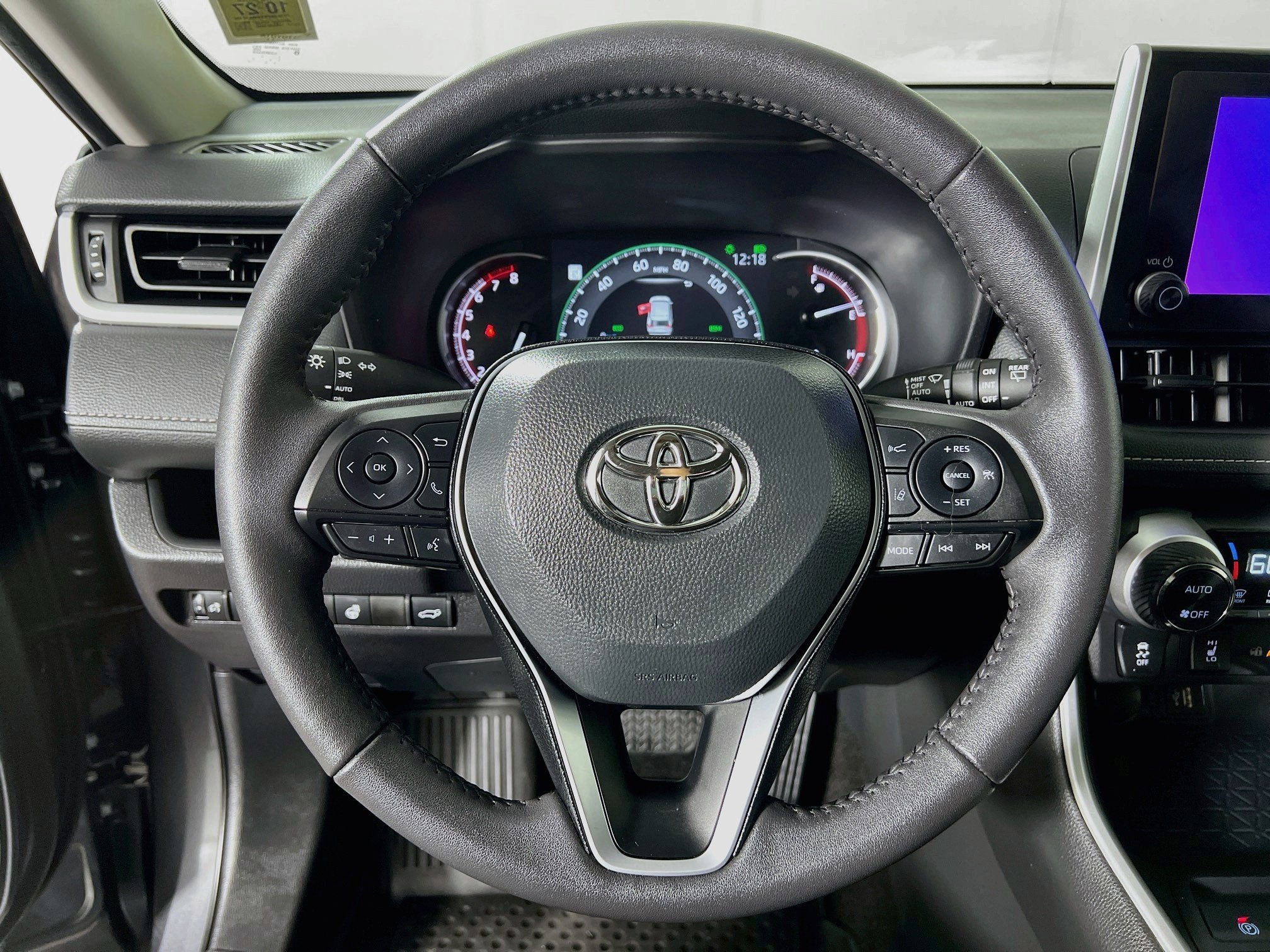 Used 2025 Toyota RAV4 XLE w/ Convenience Package AWD/4WD image 12