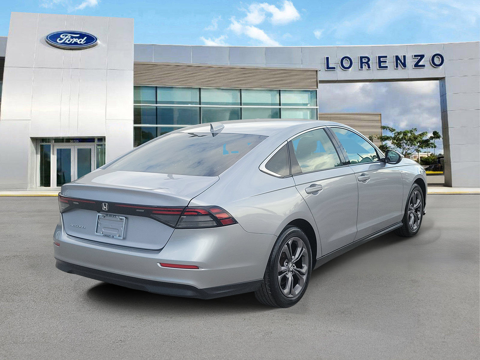 Used 2023 Honda Accord EX image 5