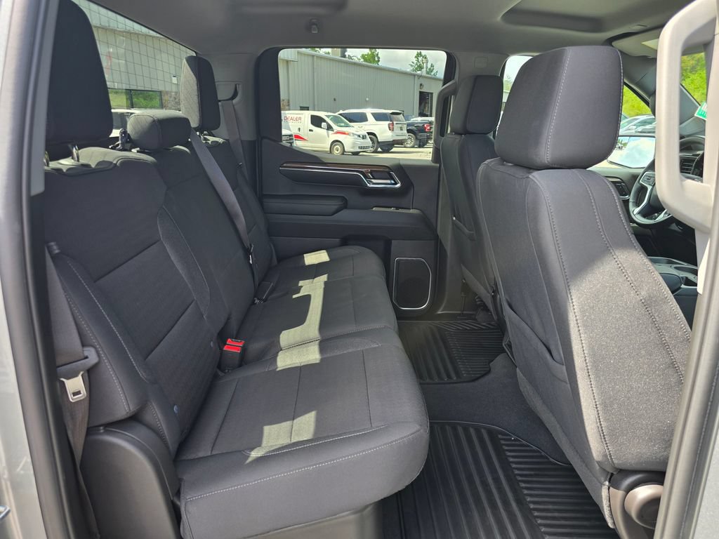 Certified 2024 Chevrolet Silverado 1500 RST AWD/4WD image 28