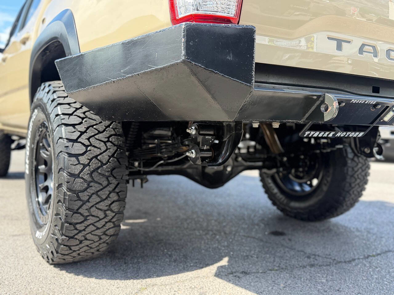 Used 2020 Toyota Tacoma TRD Off-Road w/ Technology Package AWD/4WD image 44