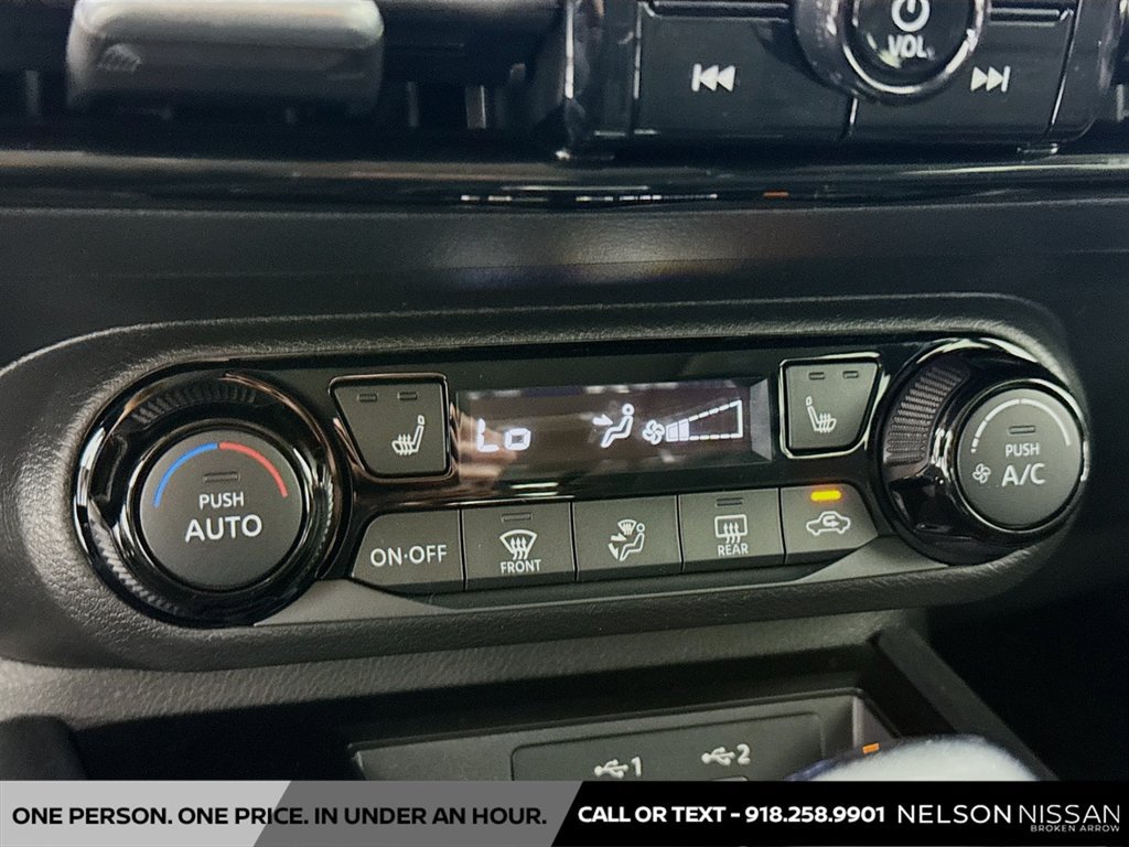 New 2026 Nissan Kicks SV w/ SV Premium Package FWD image 15