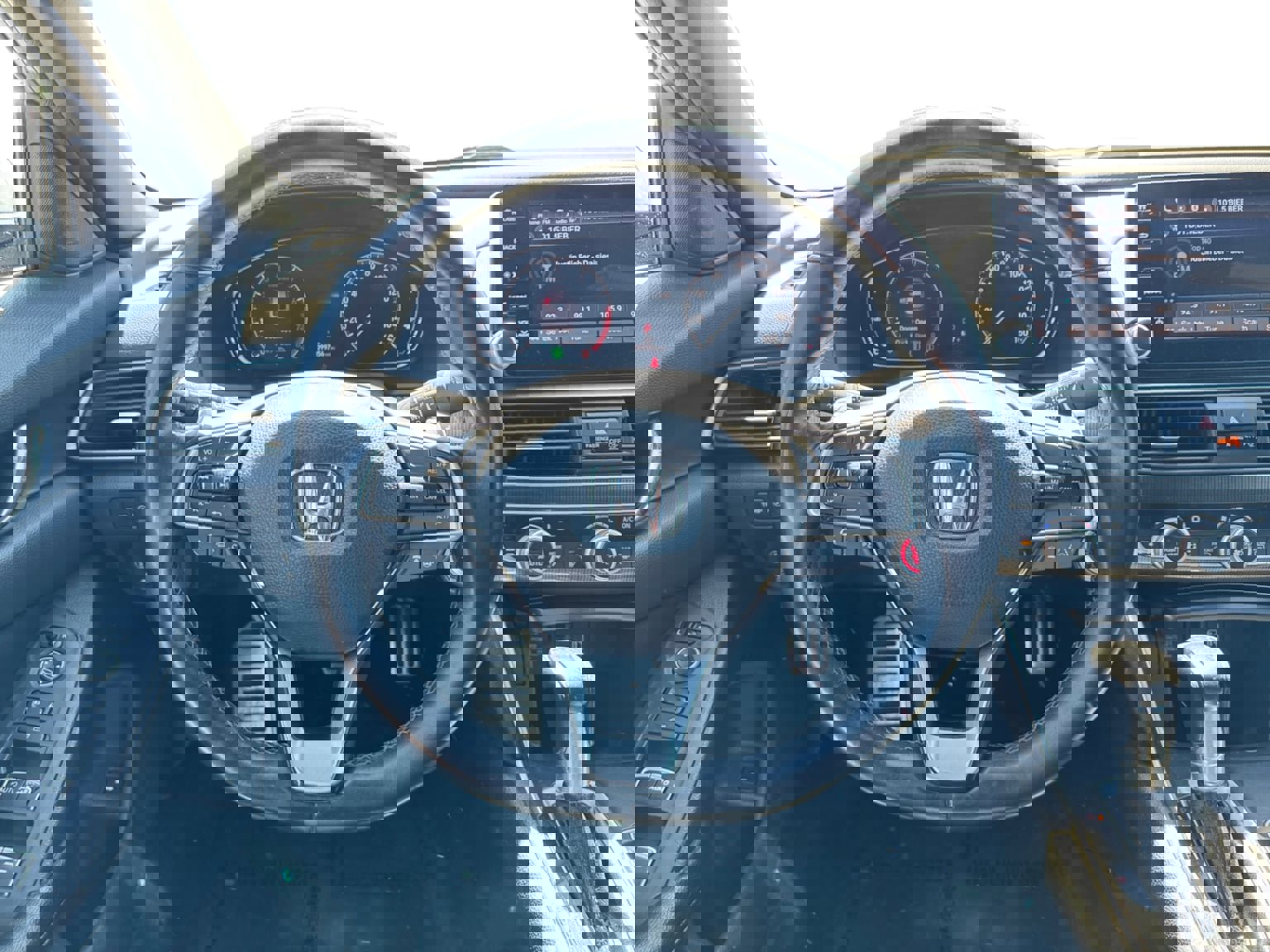 Used 2018 Honda Accord Sport image 13