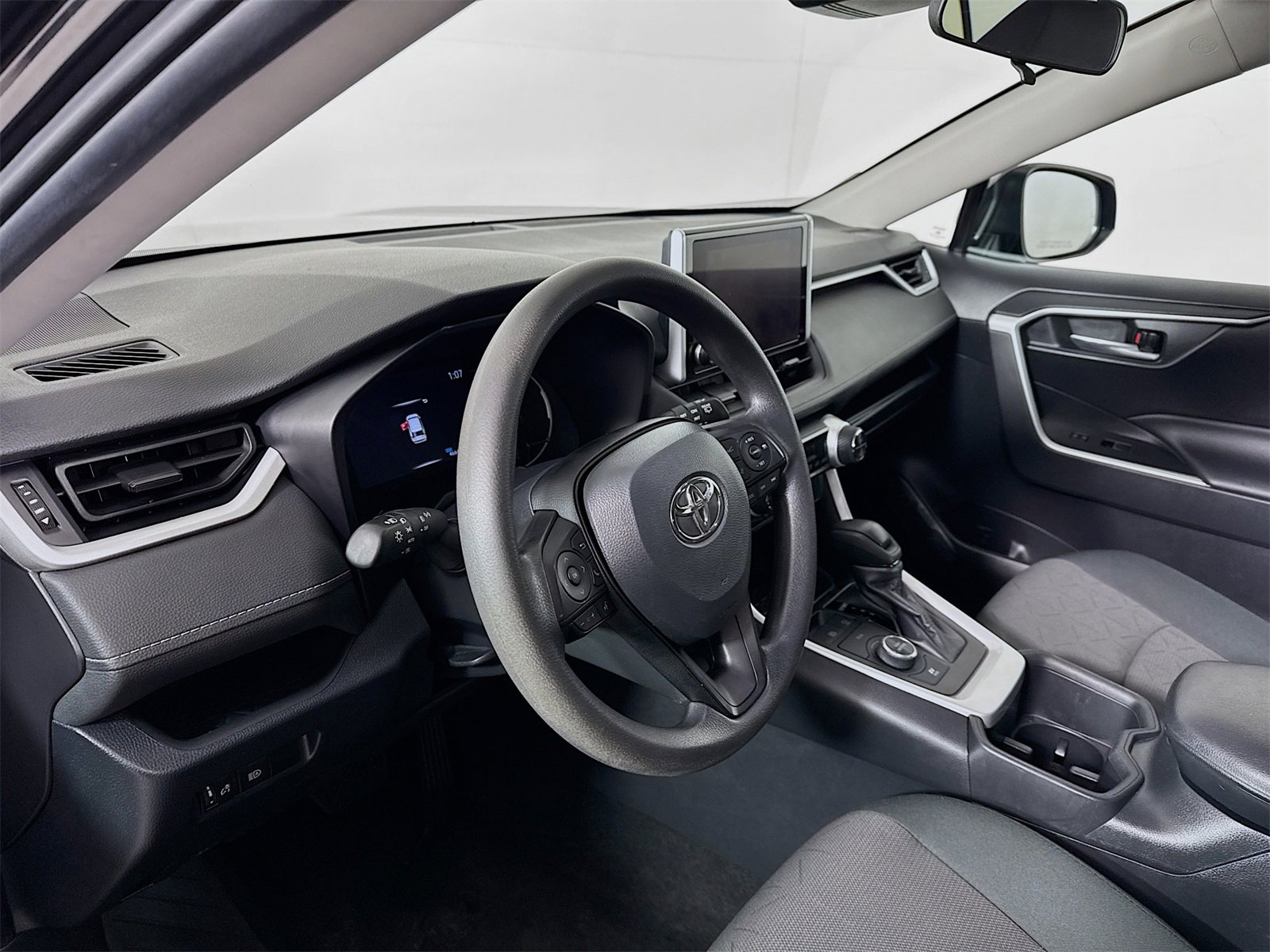 Used 2024 Toyota RAV4 AWD Hybrid image 7