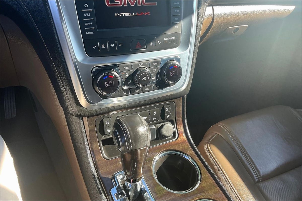 Used 2016 GMC Acadia SLT w/ Open Road Package AWD/4WD image 15