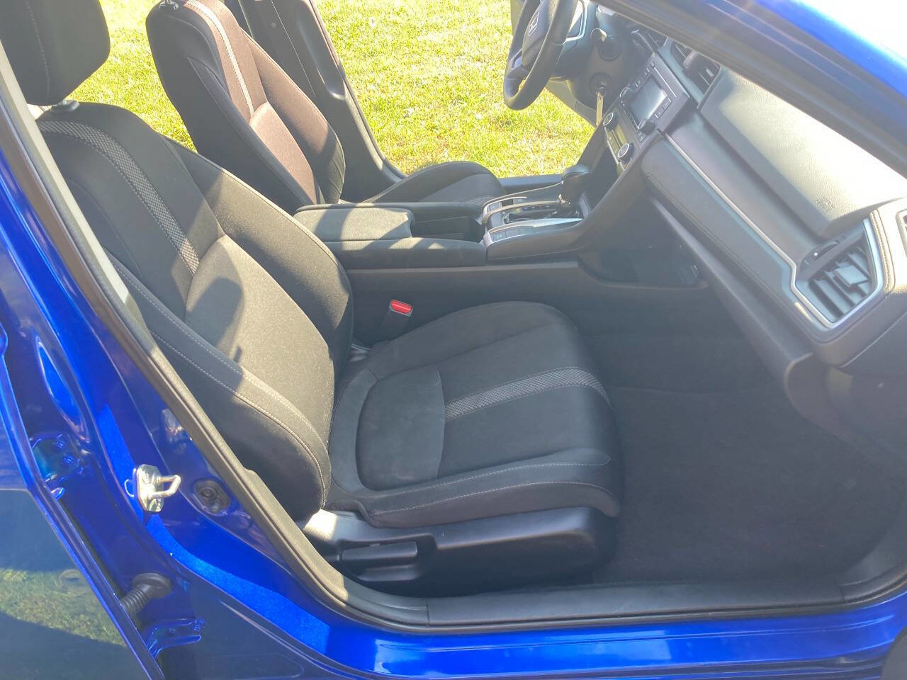 Used 2019 Honda Civic LX image 5