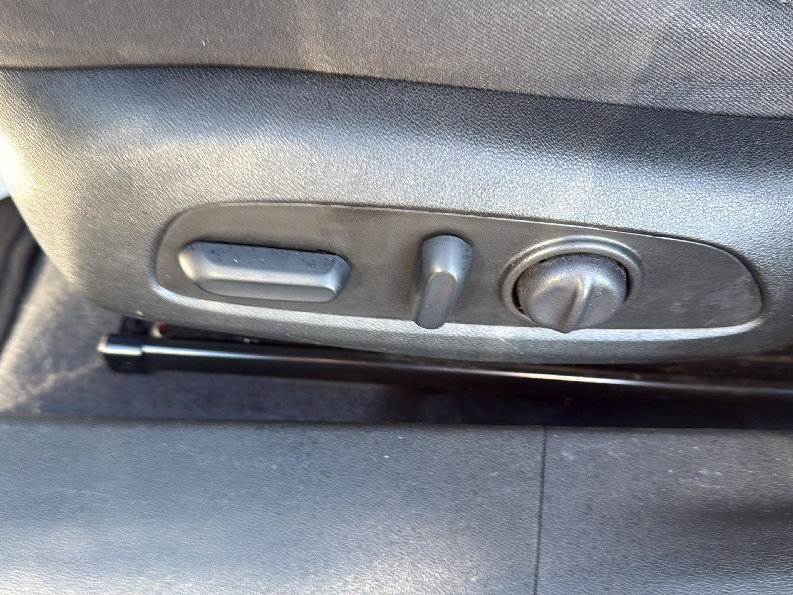 Used 2025 Chevrolet Malibu LT FWD image 22