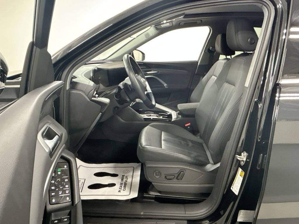 Used 2025 Audi Q5 Premium Plus w/ Premium Plus image 9