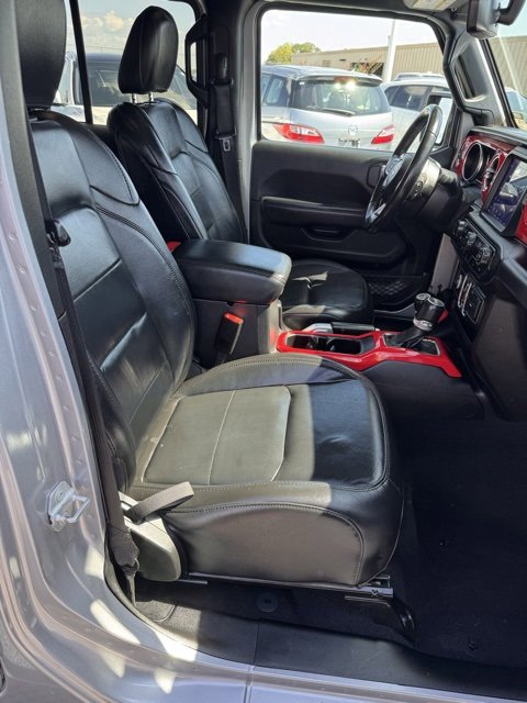 Used 2020 Jeep Wrangler Unlimited Sahara image 12