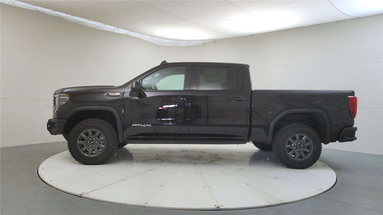 New 2026 GMC Sierra 1500 AT4X AWD/4WD image 4