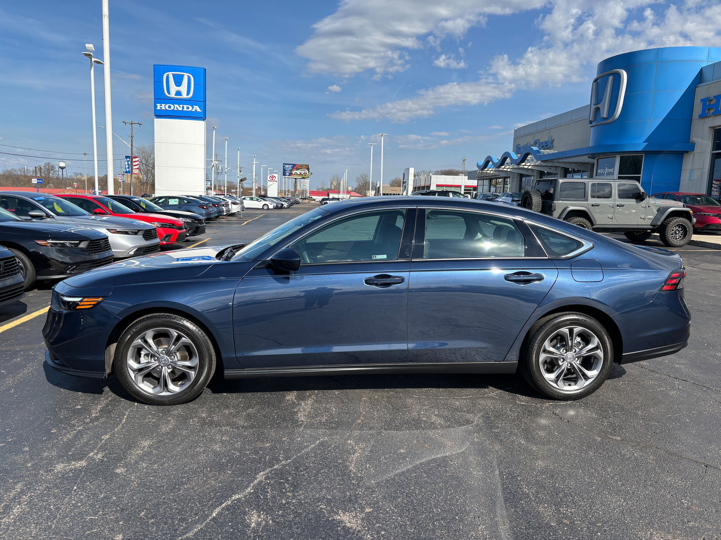 Certified 2024 Honda Accord EX image 1