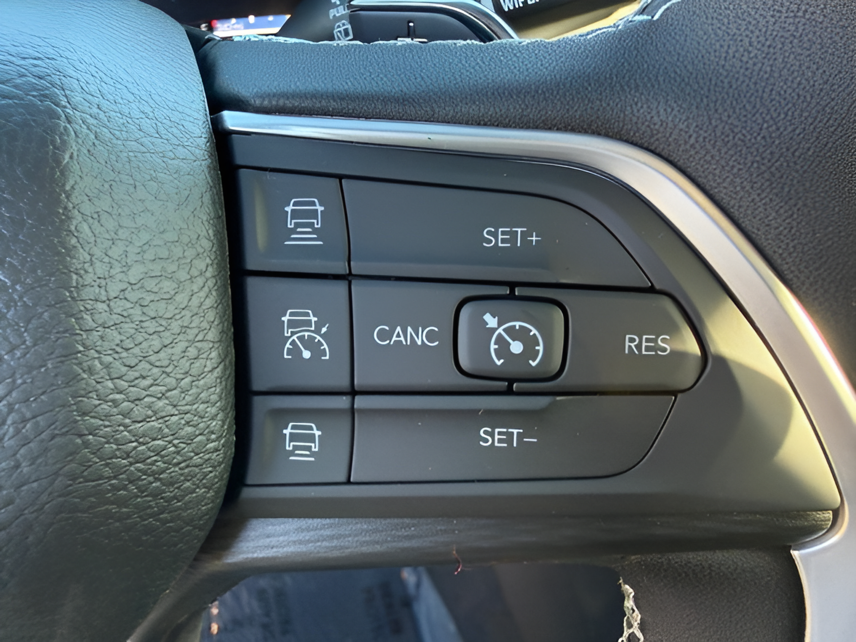 New 2027 Jeep Grand Cherokee Laredo X AWD/4WD image 21