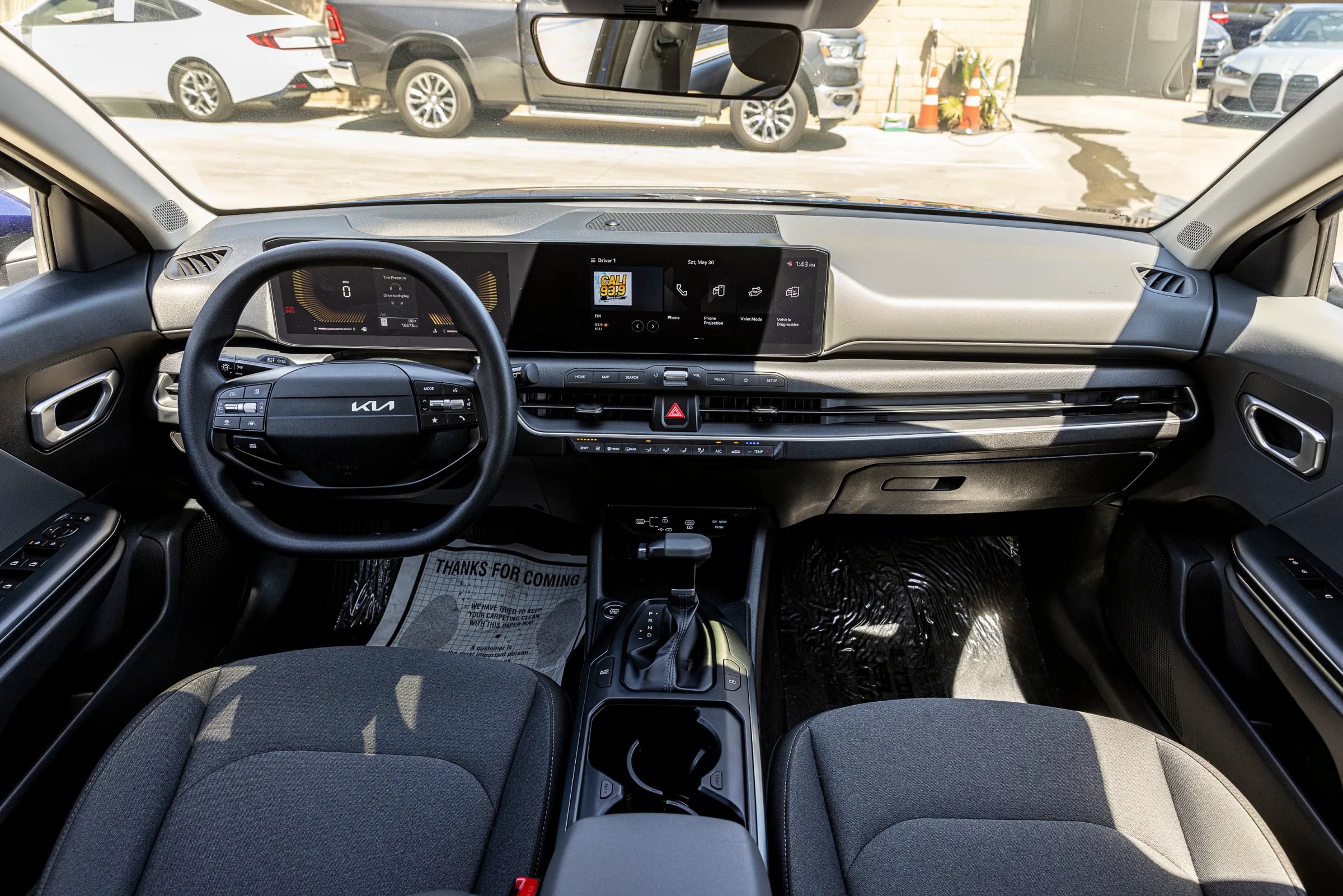Used 2025 Kia K4 FWD image 25