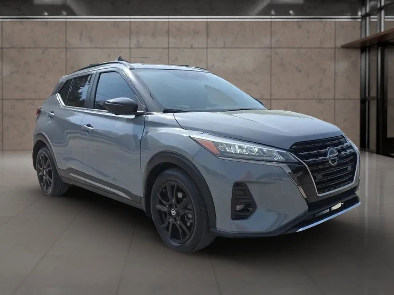 Used 2021 Nissan Kicks SR w/ Interior Electronics Package image 2