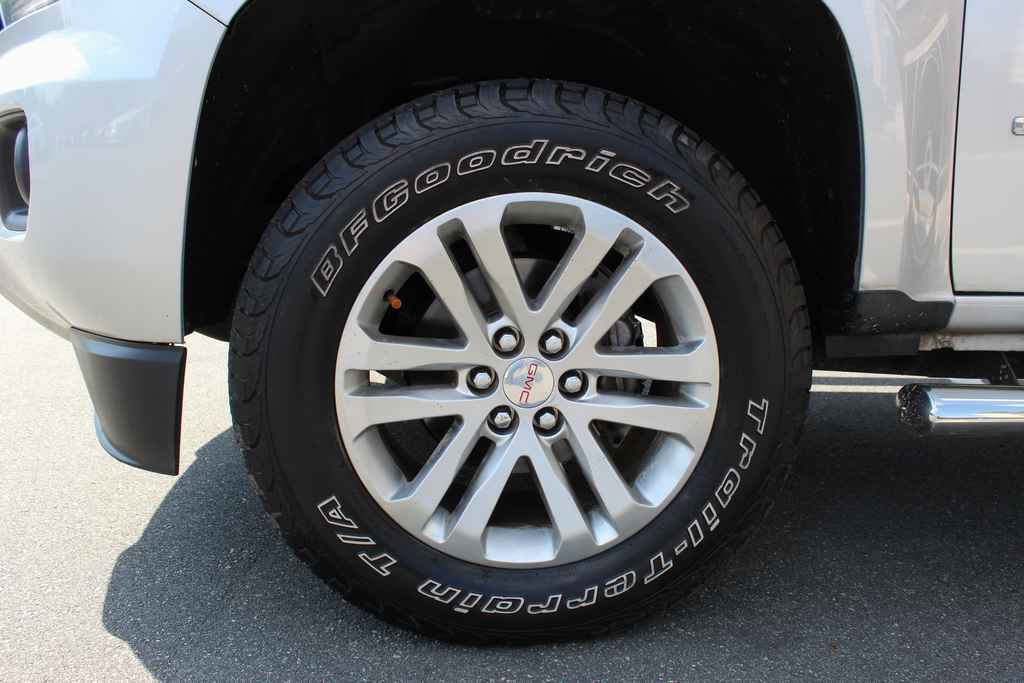 Used 2016 GMC Canyon SLT image 35