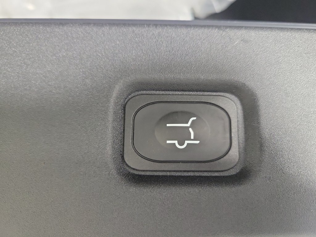 New 2027 Lincoln Navigator Premiere RWD image 8