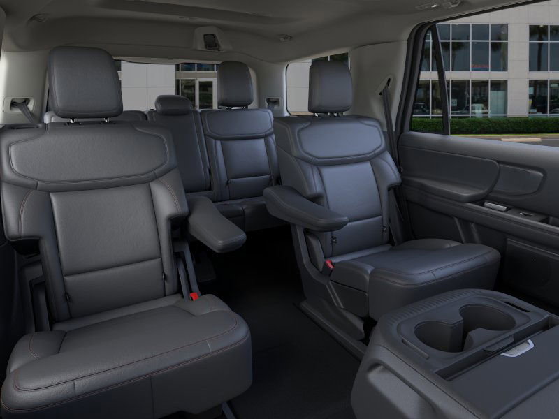 New 2025 Ford Expedition Active image 11