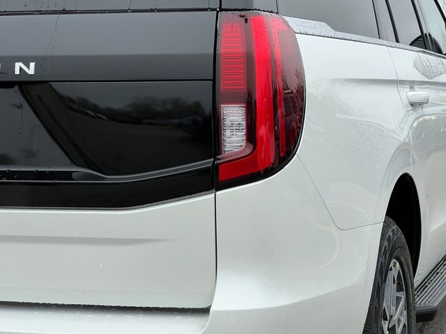 New 2026 Ford Expedition Active image 9