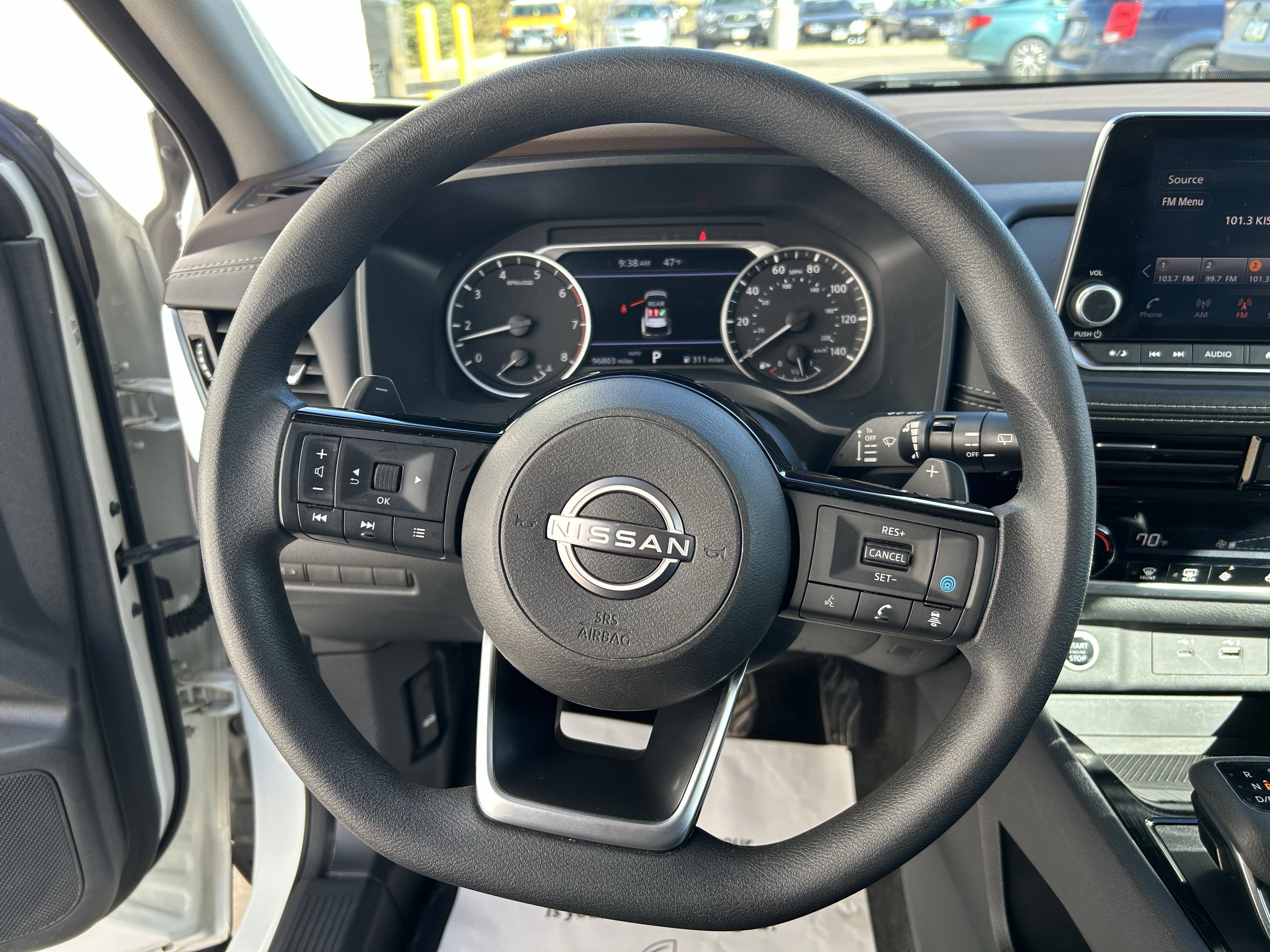 Used 2023 Nissan Rogue SV image 22