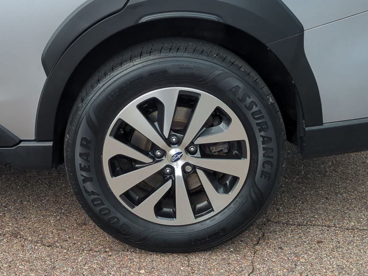 Certified 2024 Subaru Outback Premium AWD/4WD image 13