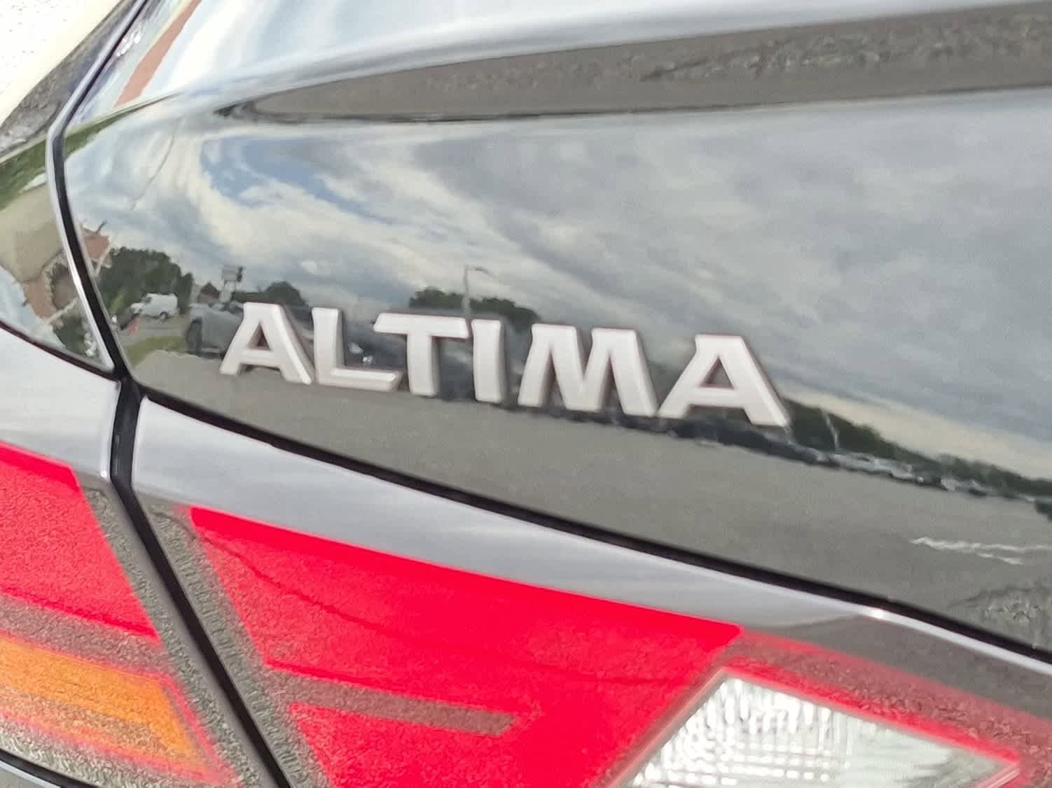 Used 2023 Nissan Altima 2.5 SR FWD image 20