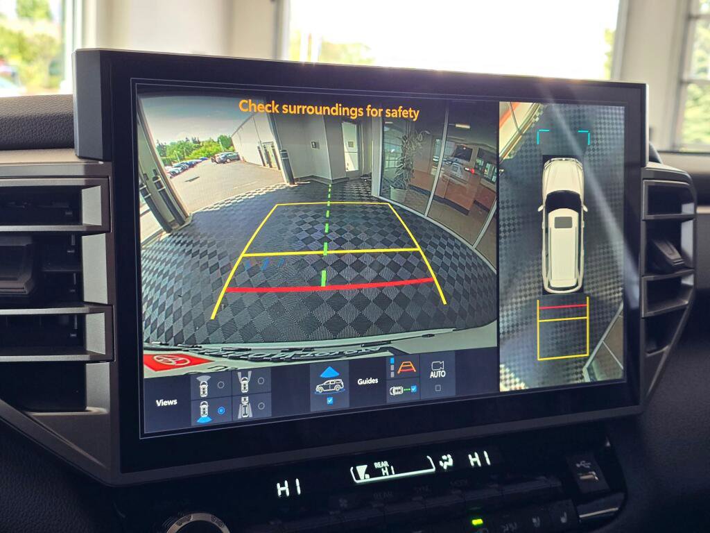 Certified 2025 Toyota Sequoia Limited AWD/4WD image 31
