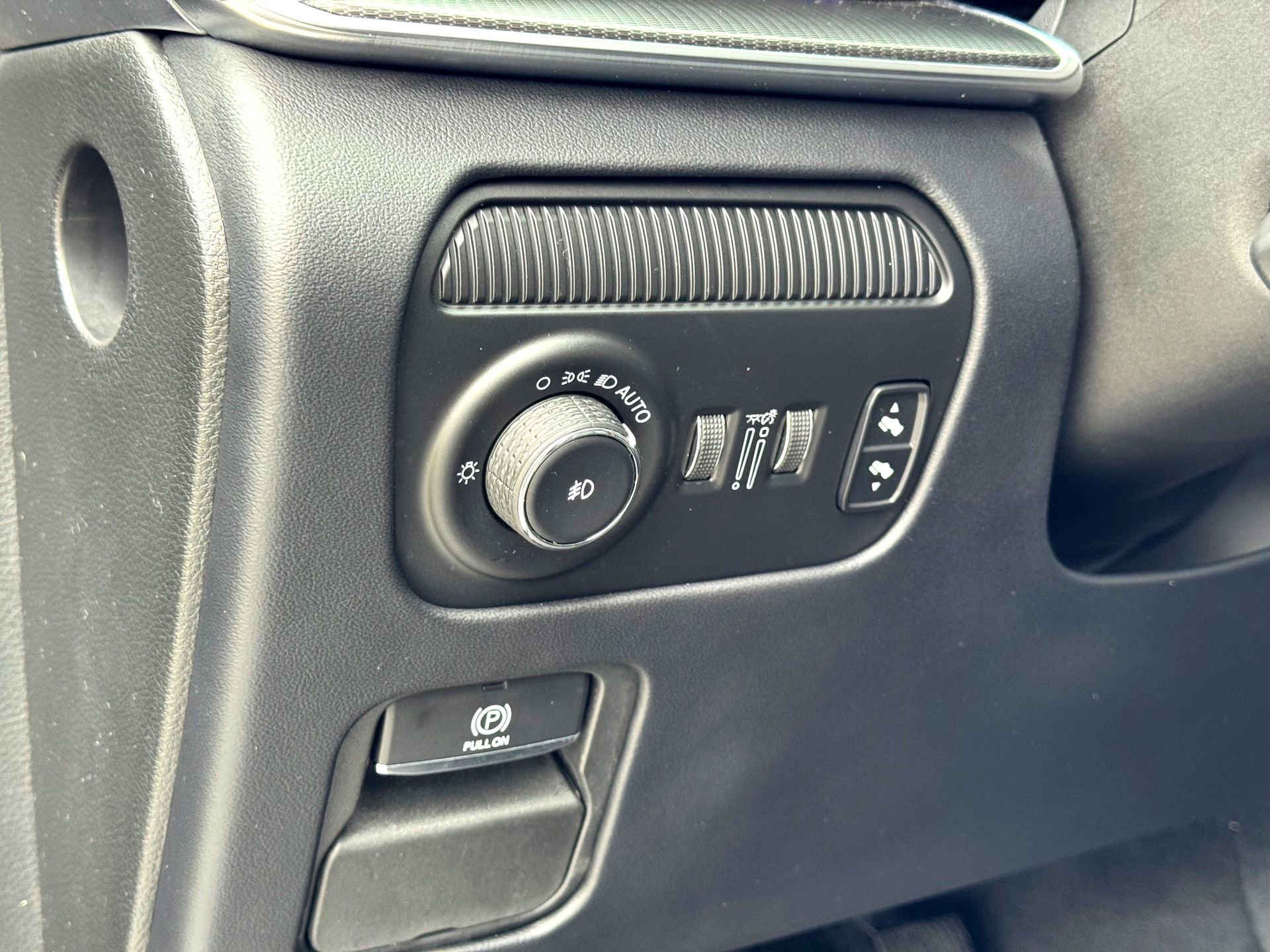 Used 2024 Jeep Grand Wagoneer L Series II w/ Quick Order Packagew 28T image 16