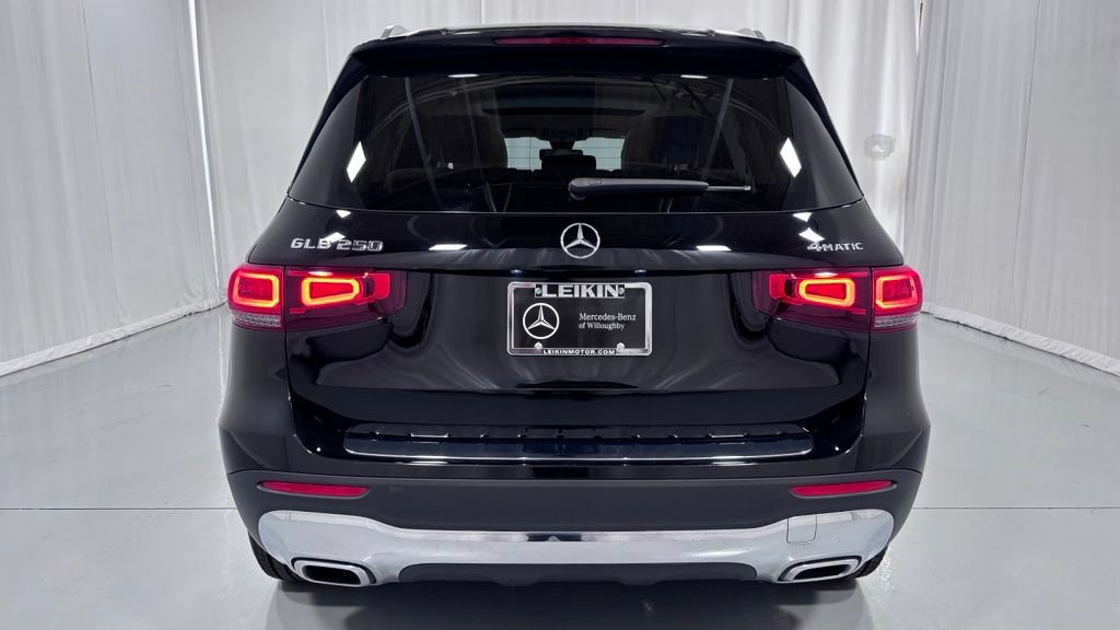 Used 2021 Mercedes-Benz GLB 250 4MATIC image 7