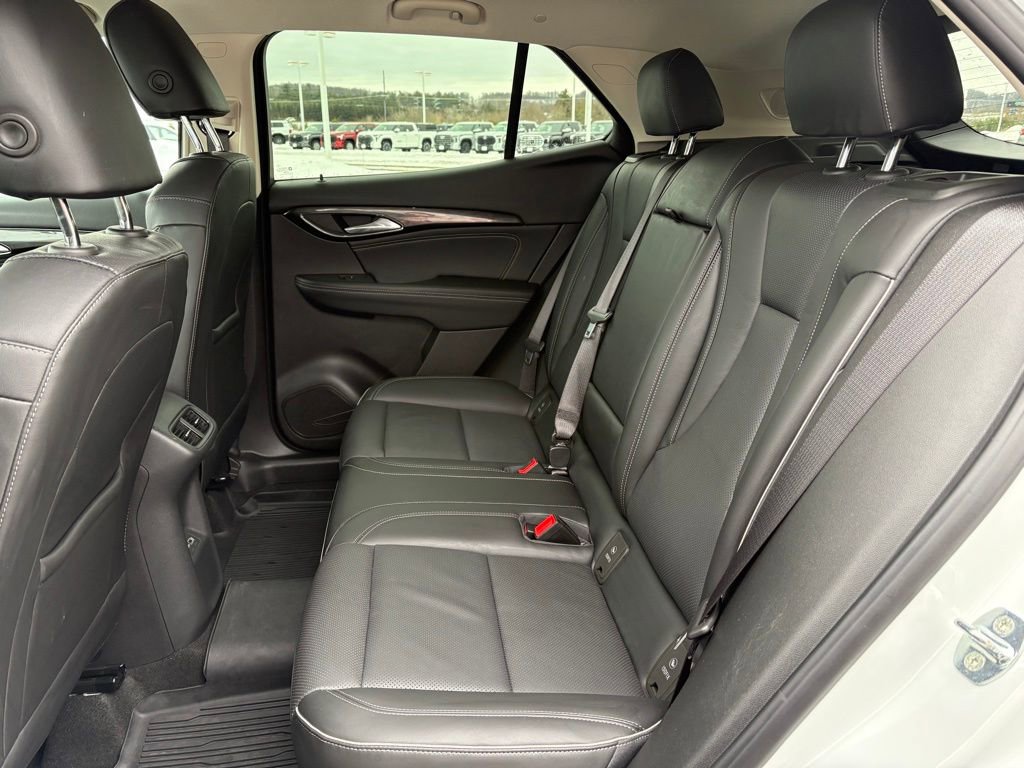 Used 2023 Buick Envision Essence image 12