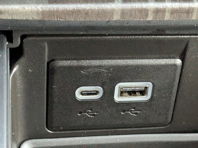 Used 2024 GMC Yukon XL Denali image 25