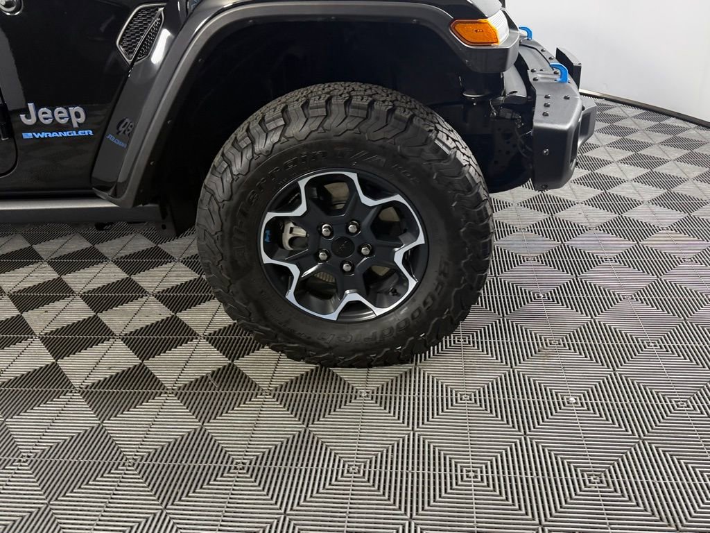Used 2023 Jeep Wrangler Unlimited Rubicon 4xe w/ Steel Bumper Group image 11
