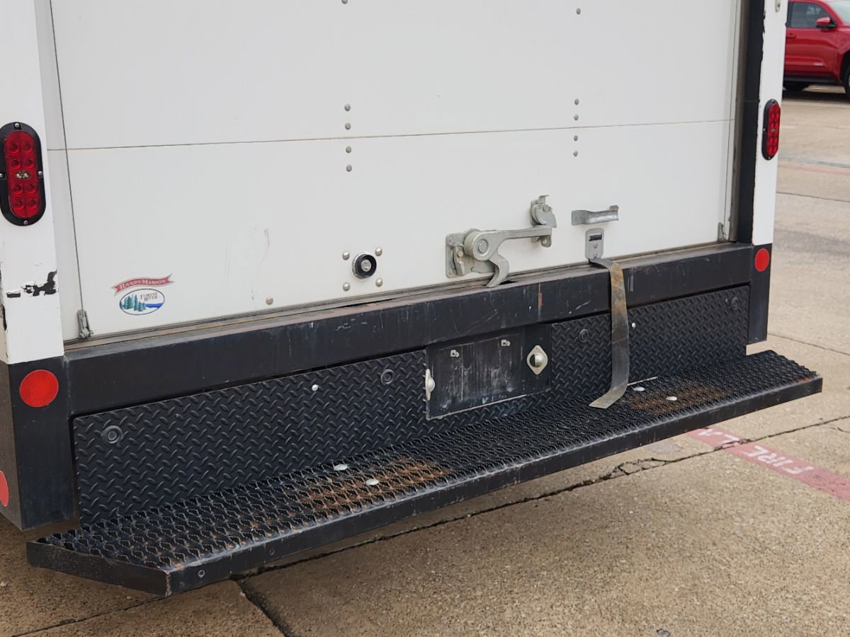 Used 2022 Chevrolet Express 3500 w/ Power Convenience Package RWD image 44