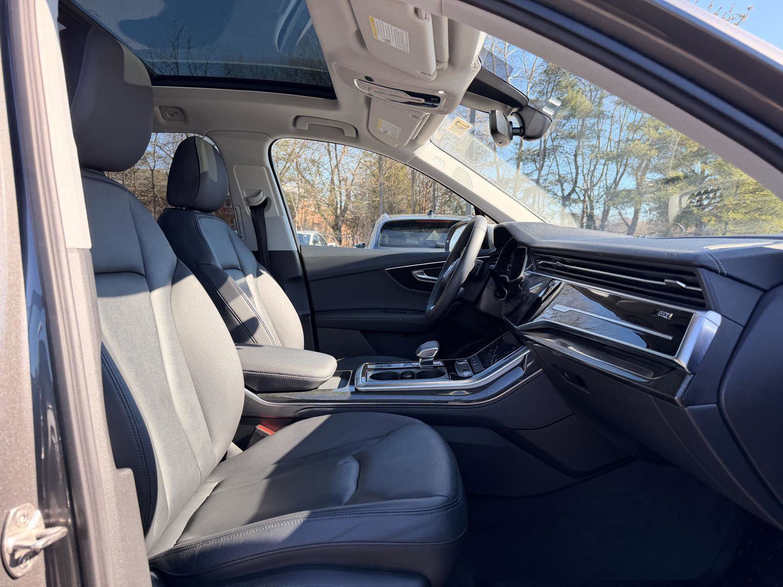 Used 2023 Audi Q7 2.0T Premium Plus w/ Premium Plus Package AWD/4WD image 13