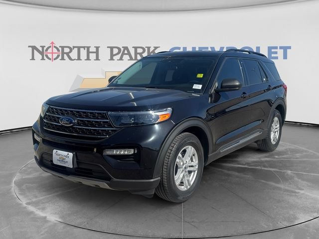 Used 2024 Ford Explorer XLT w/ Equipment Group 202A RWD image 7