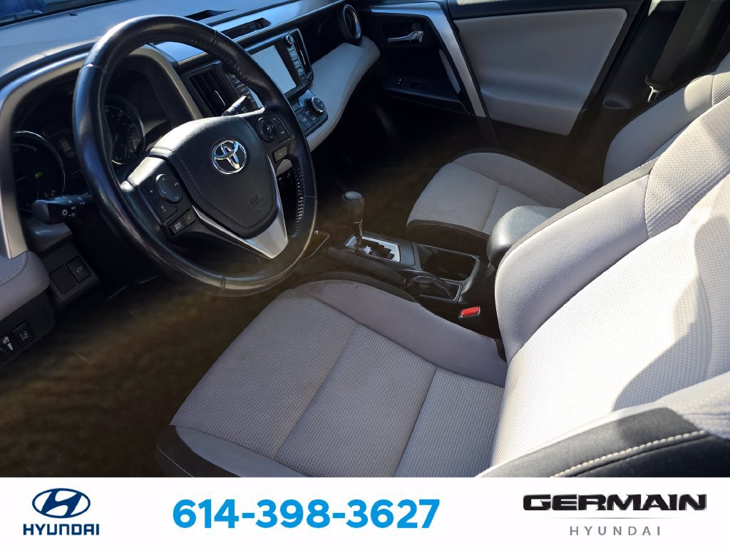 Used 2018 Toyota RAV4 XLE w/ Convenience Package AWD/4WD image 18
