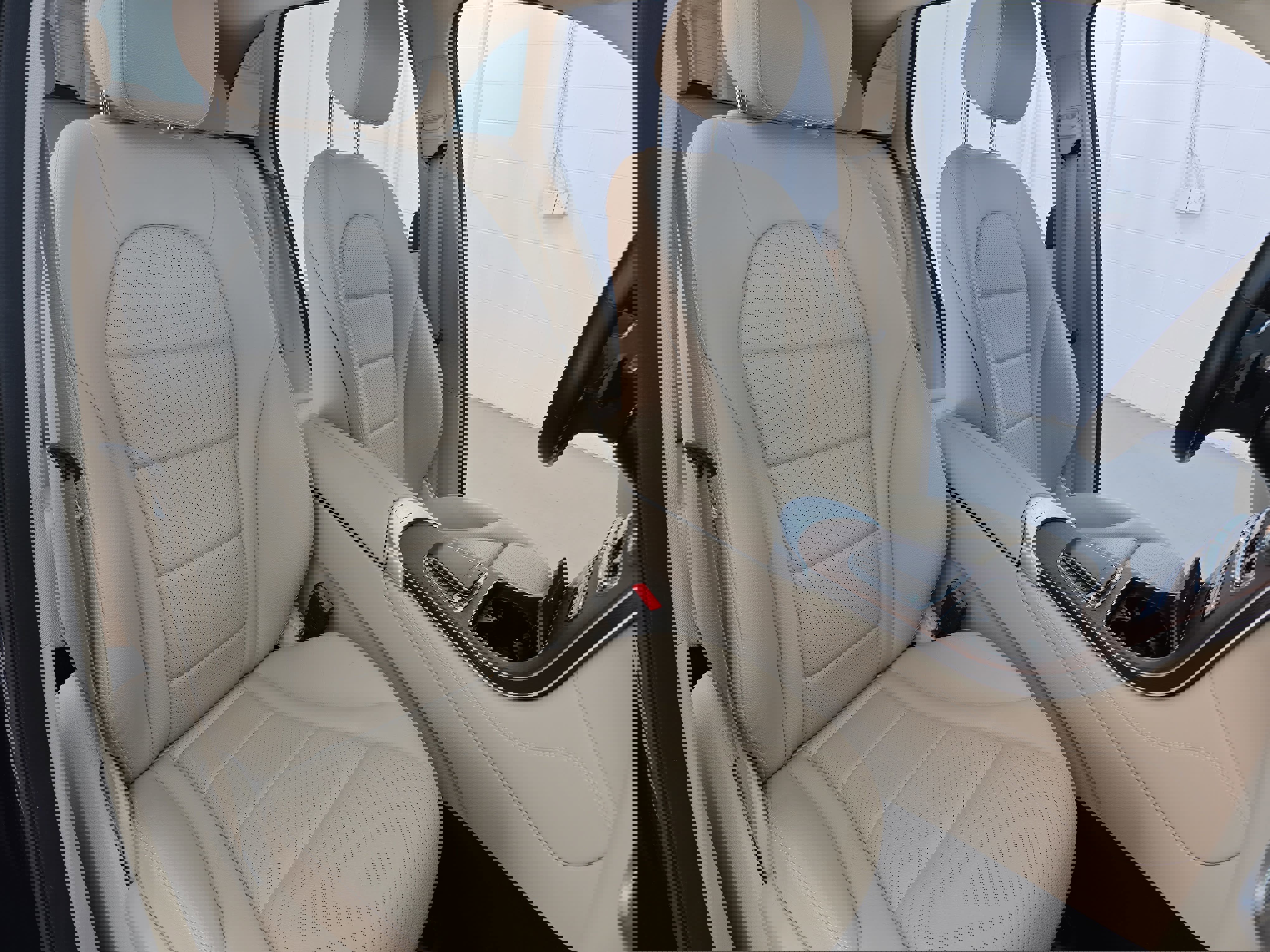 Certified 2021 Mercedes-Benz GLC 300 4MATIC w/ Premium Package image 10