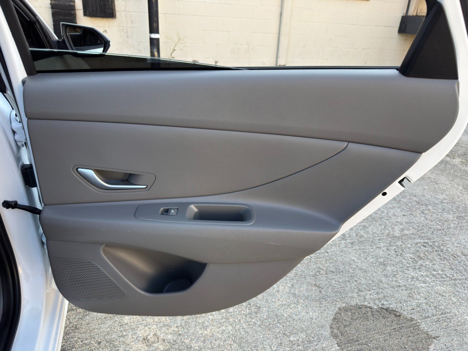 Used 2025 Hyundai Elantra Hybrid FWD image 37