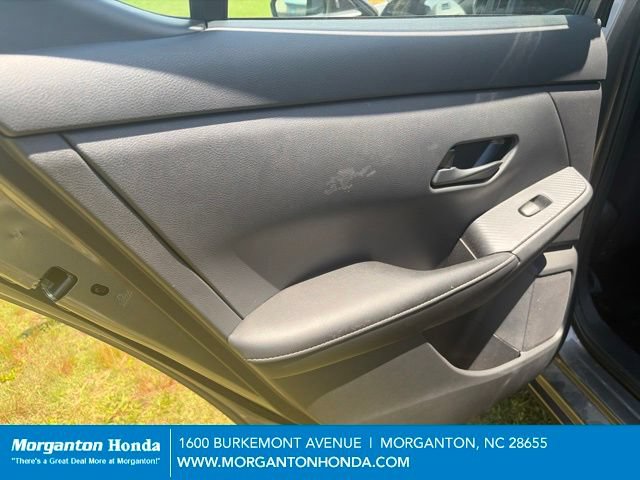 Used 2024 Nissan Sentra SV FWD image 22