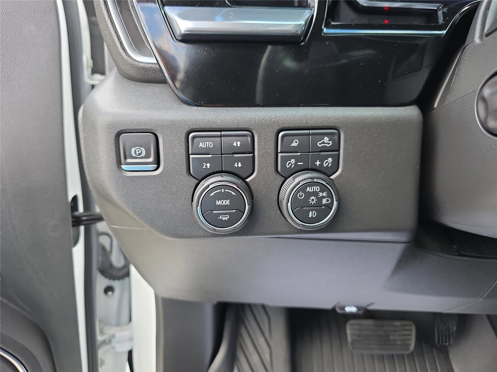 Used 2023 Chevrolet Silverado 1500 LTZ image 21