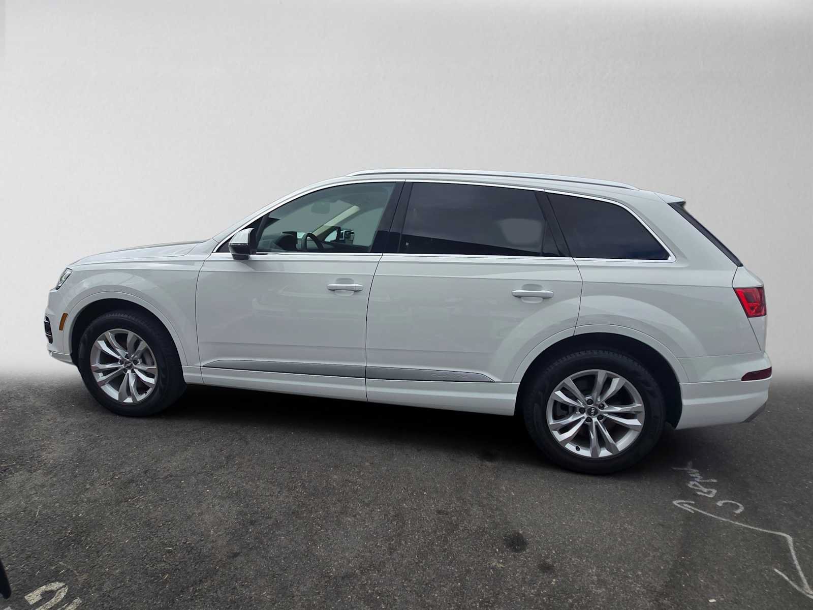 Used 2017 Audi Q7 3.0T Premium Plus AWD/4WD image 6