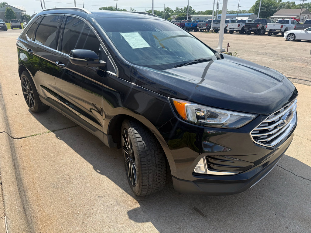 Used 2019 Ford Edge SEL w/ Equipment Group 201A AWD/4WD image 3